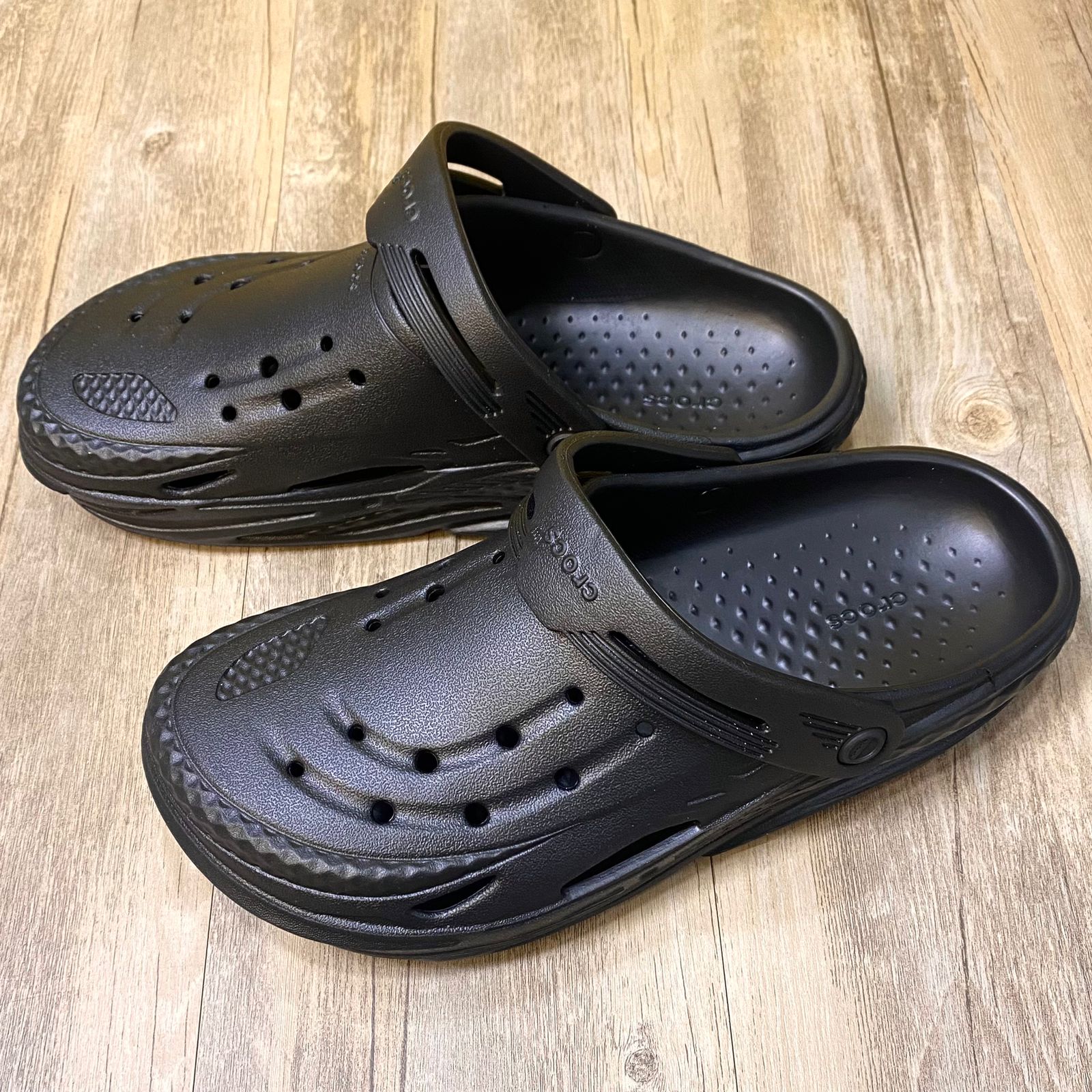 Dép Crocs Clog Off Grid HN2 Black